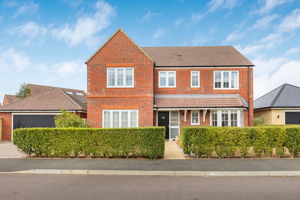 Property photo 1 of 37