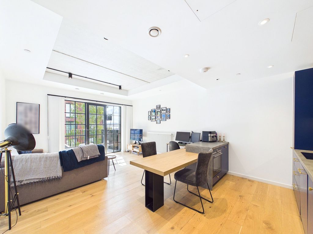 Property photo 1 of 31