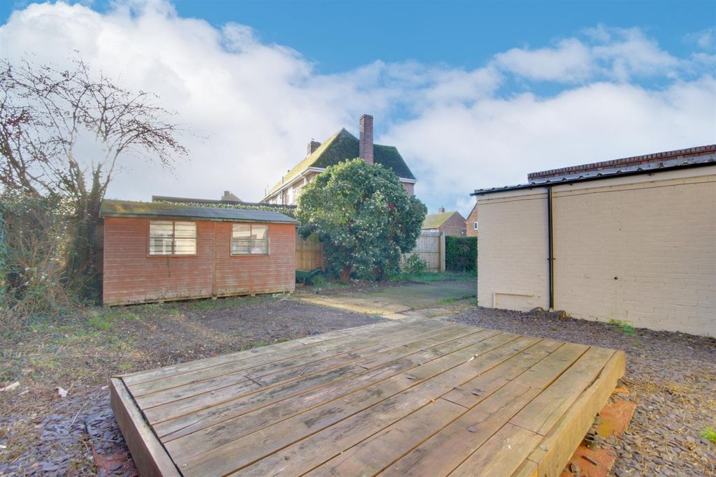 Property photo 2 of 19 Img_2334-Img_2336.Jpg