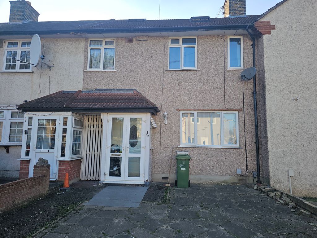 Property photo 3 of 4