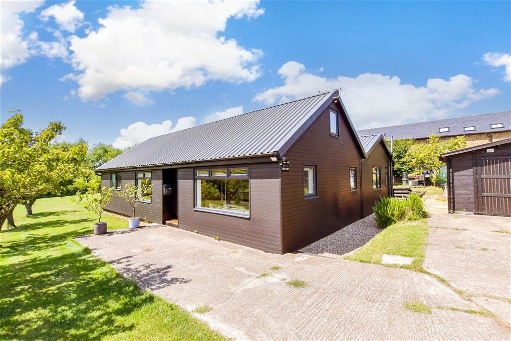 Property photo 1 of 21 External (Web)