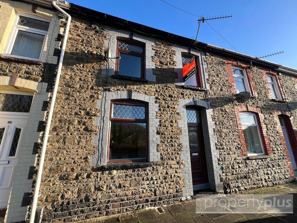 Property photo 2 of 15 Picture No. 17