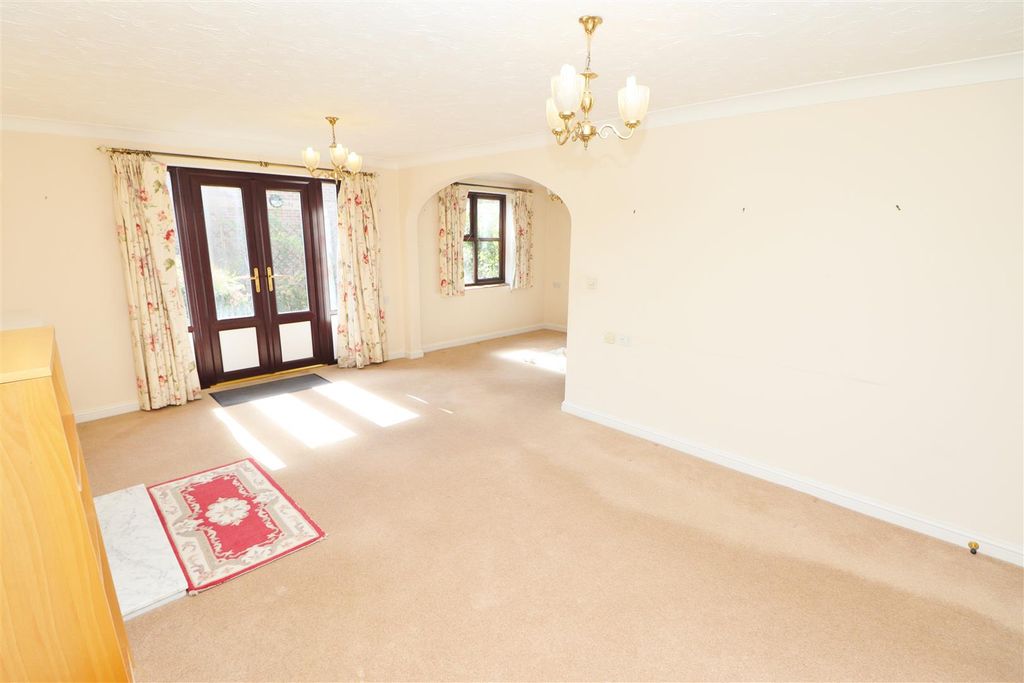Property photo 3 of 13 Img_8811.Jpg