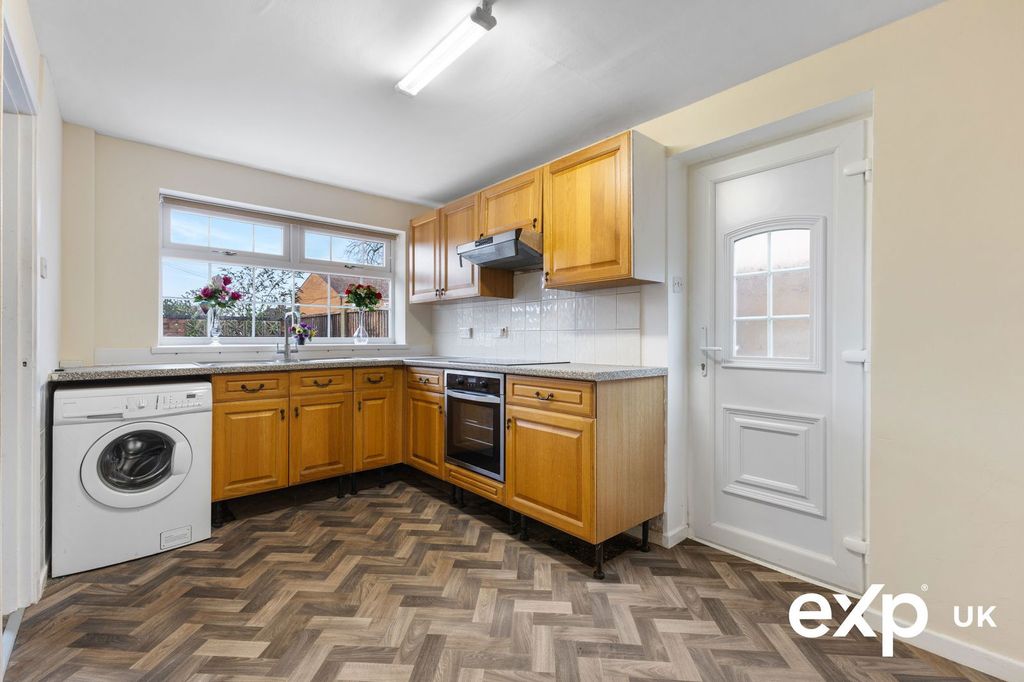 Property photo 3 of 19