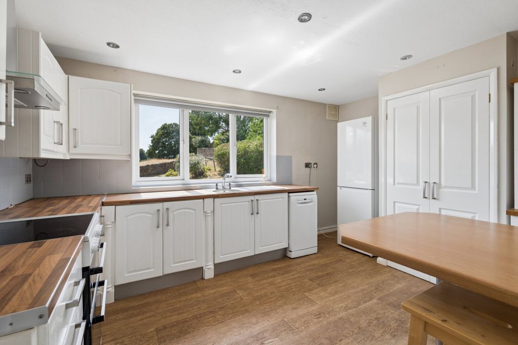 Property photo 3 of 13 Kitchen