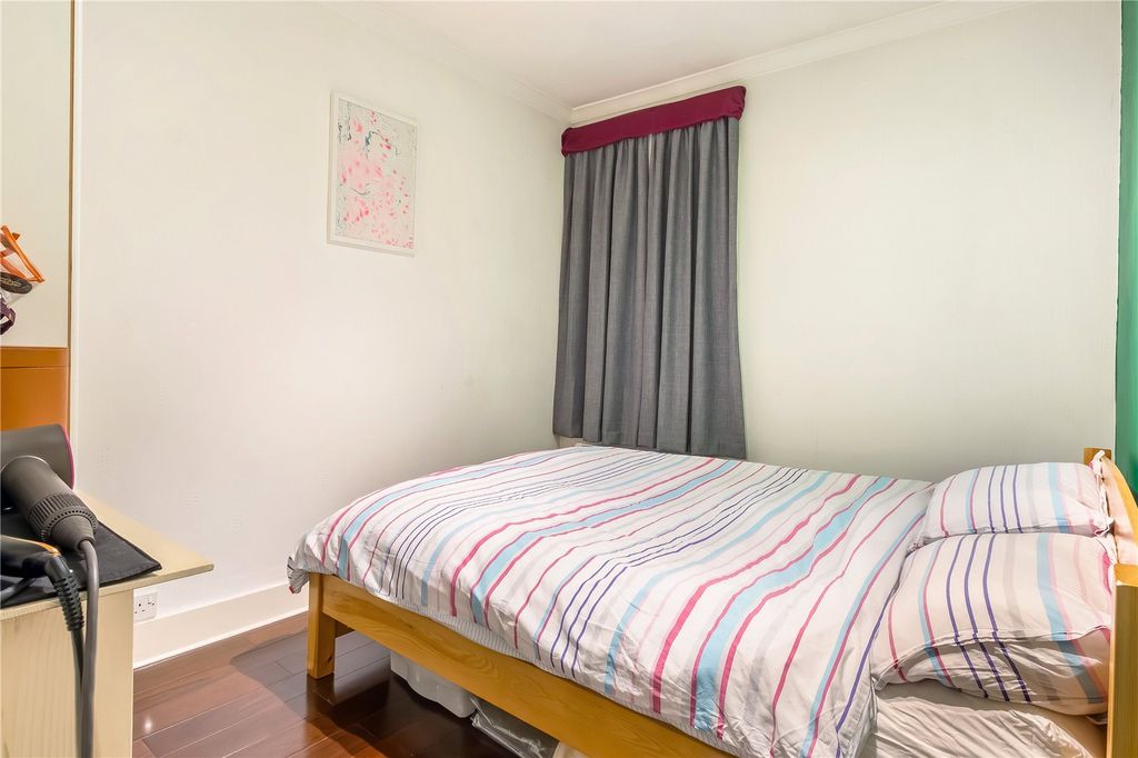 Property photo 3 of 21 Picture No. 12