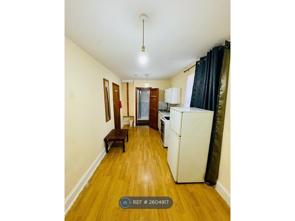 Property photo 3 of 6
