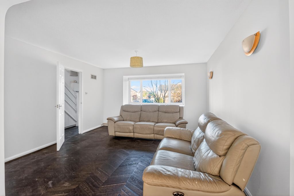 Property photo 3 of 20