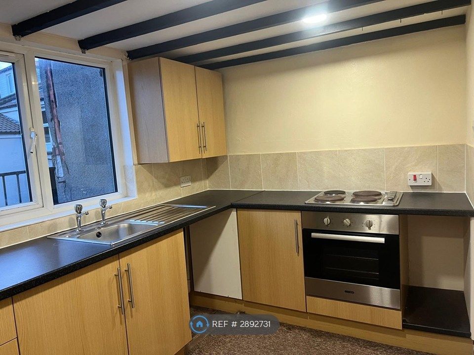 Property photo 3 of 23