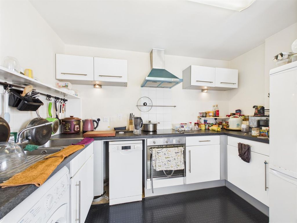 Property photo 3 of 7 Cam02664G0-Pr0111-Still002.Jpg