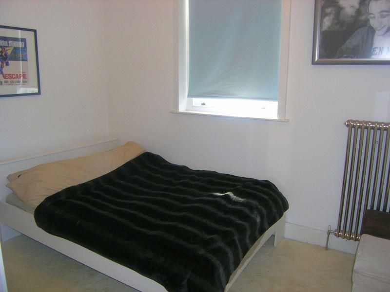 Property photo 3 of 6 Boundary Road 109A Bedroom.Jpg