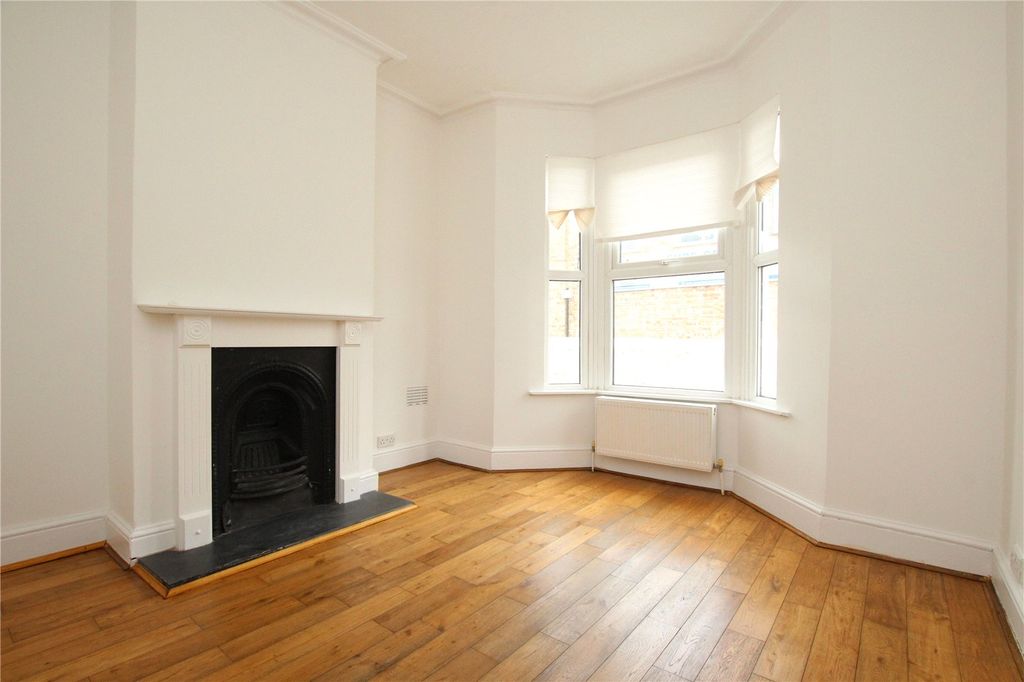 Property photo 2 of 11 Picture No. 19