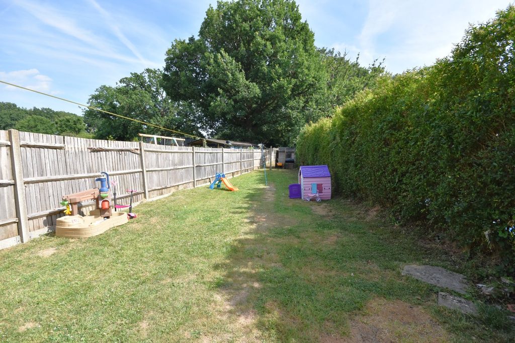Property photo 3 of 13 Picture No. 02