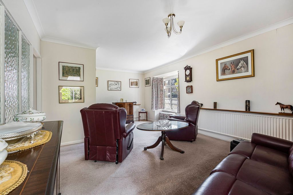 Property photo 2 of 18