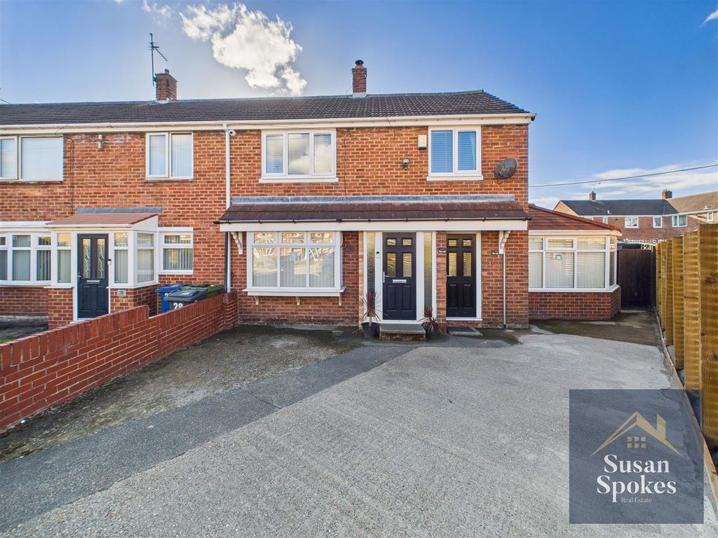 Property photo 1 of 24 Cam01858G0-Pr0175-Still024.Jpg