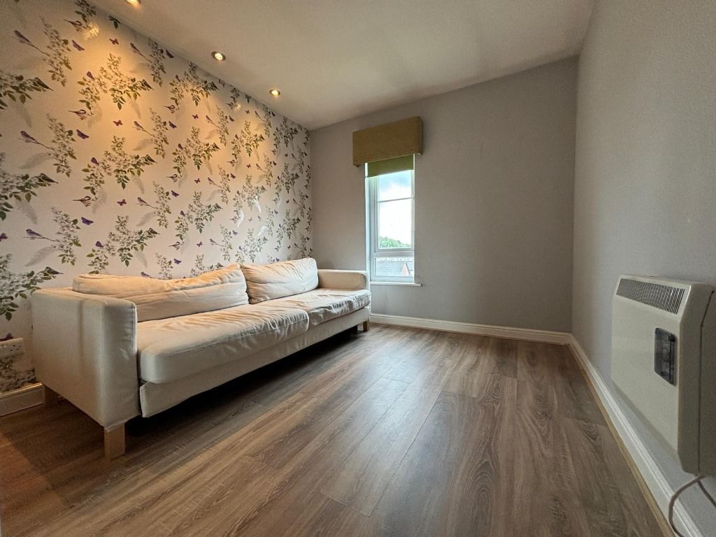 Property photo 3 of 9 Photo 3