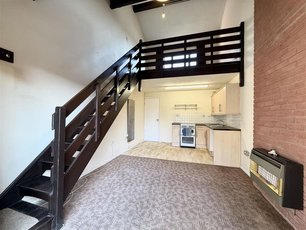 Property photo 2 of 10 2