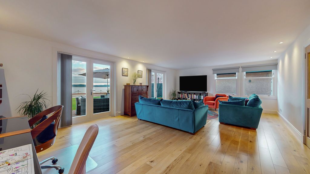 Property photo 3 of 39 145-Print-The Mews Rockfort_146