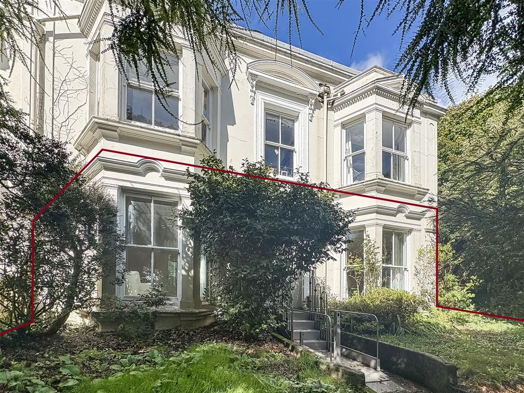 Property photo 1 of 14