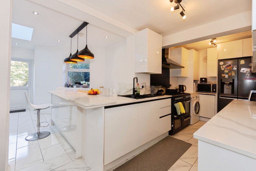 Property photo 2 of 26 Pbox-Img.Jpg