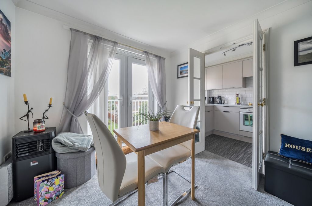 Property photo 1 of 13 1425557-9-69B15A1B18309