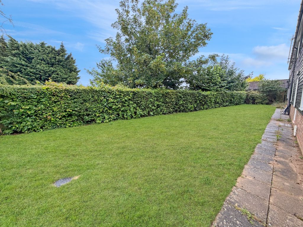 Property photo 2 of 13 5245101