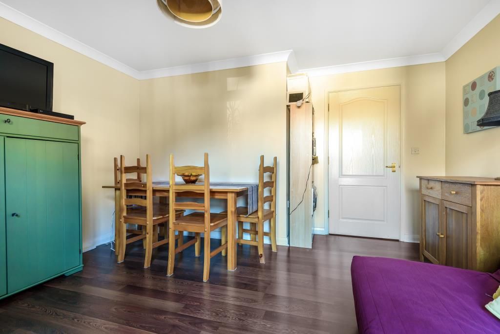 Property photo 3 of 10 Dining