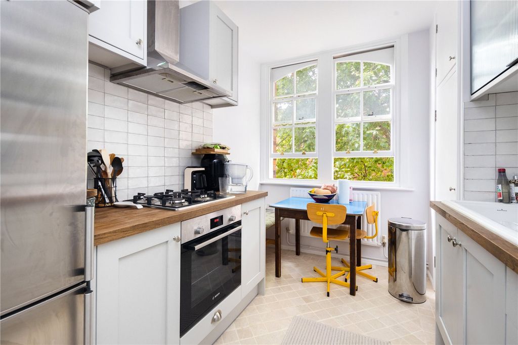 Property photo 3 of 10 Kitchen View 2.
