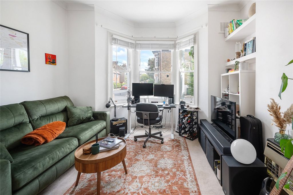 Property photo 1 of 10 Picture No. 04