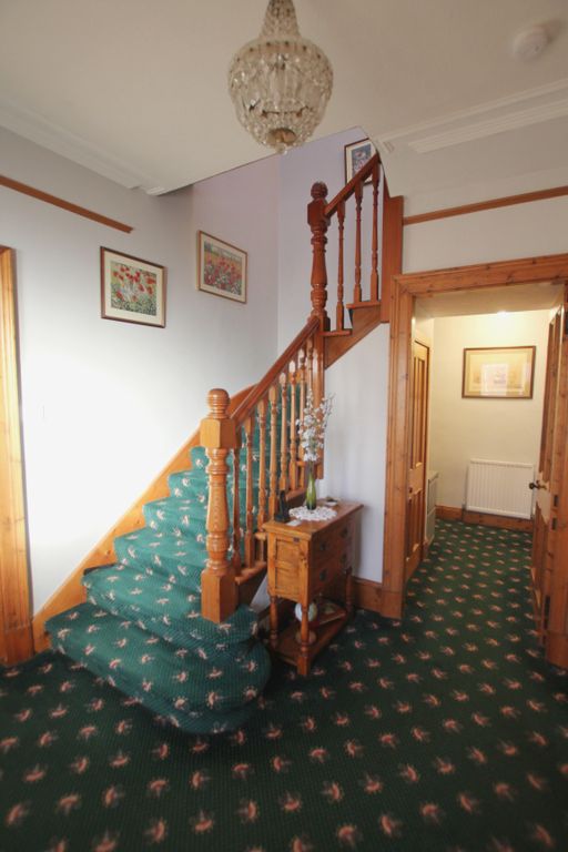 Property photo 2 of 28