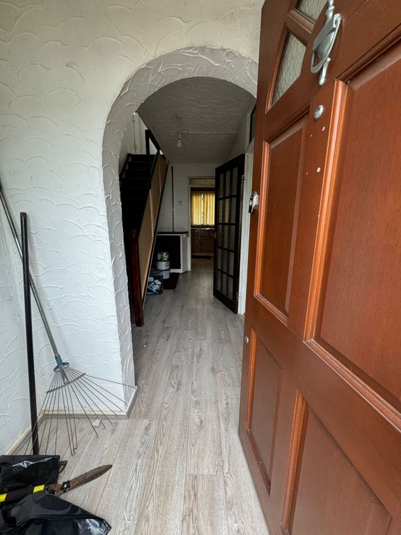 Property photo 2 of 16 Gallery