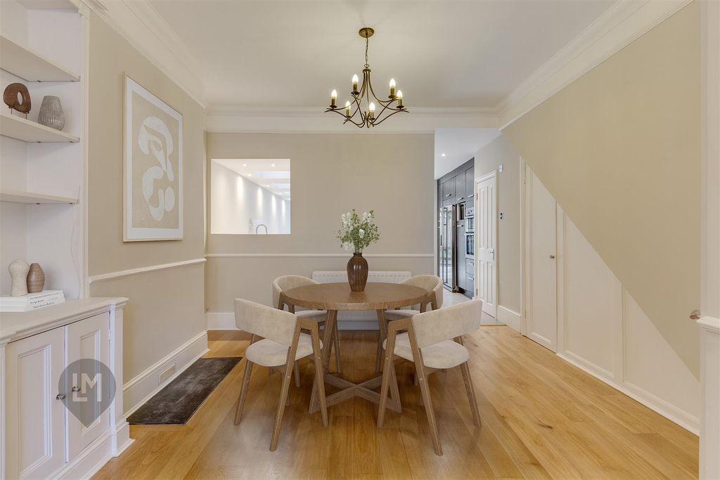 Property photo 2 of 10 Dining Room