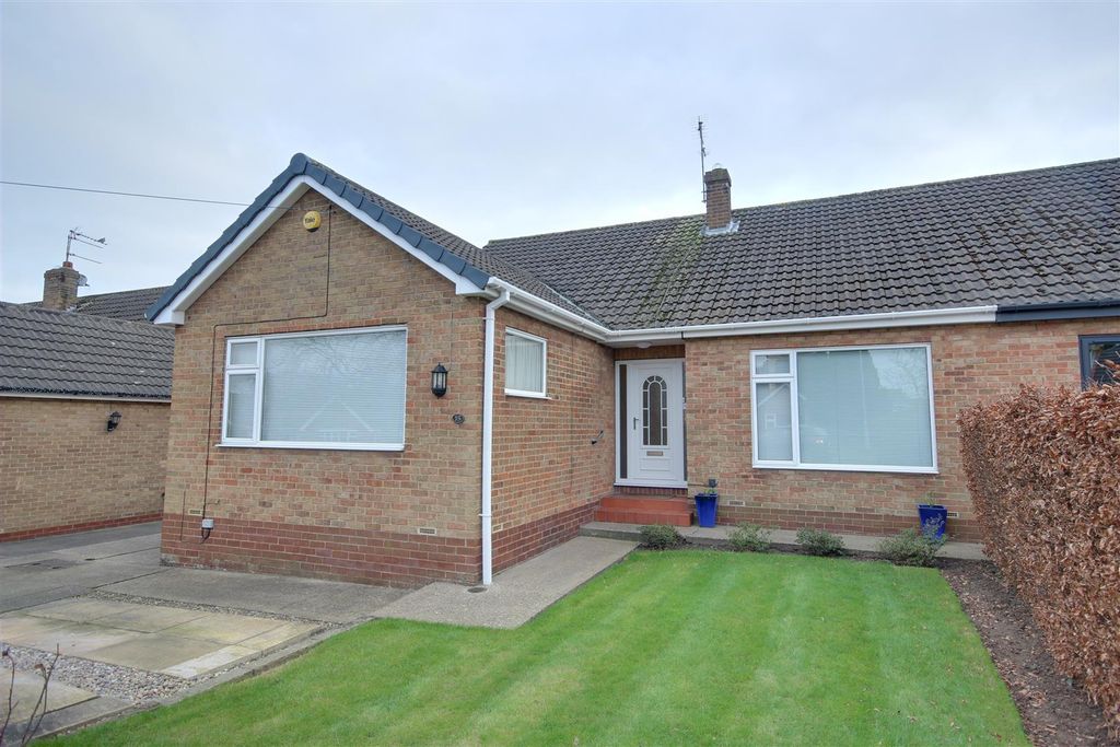 Property photo 1 of 12 15Swanfront2.Jpg