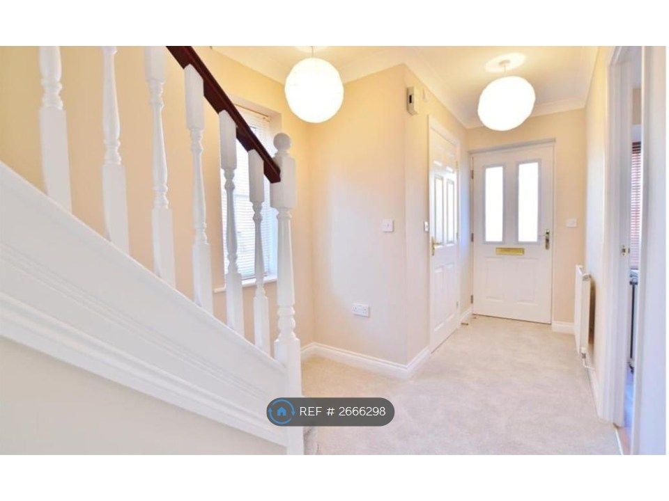 Property photo 2 of 16 Landing