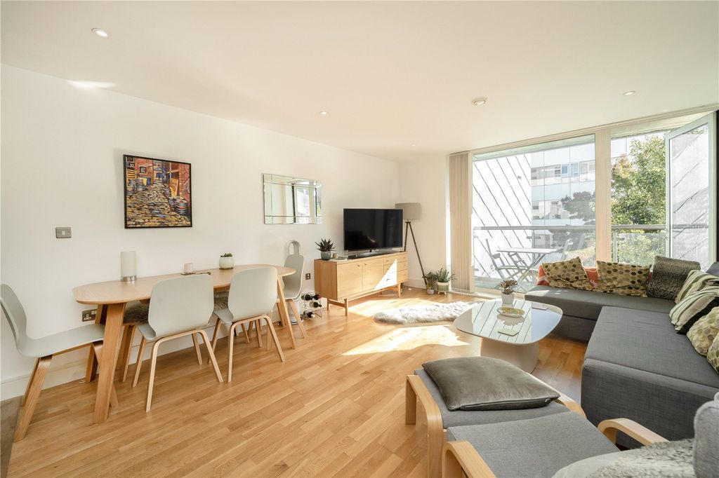 Property photo 1 of 10 Picture No. 03