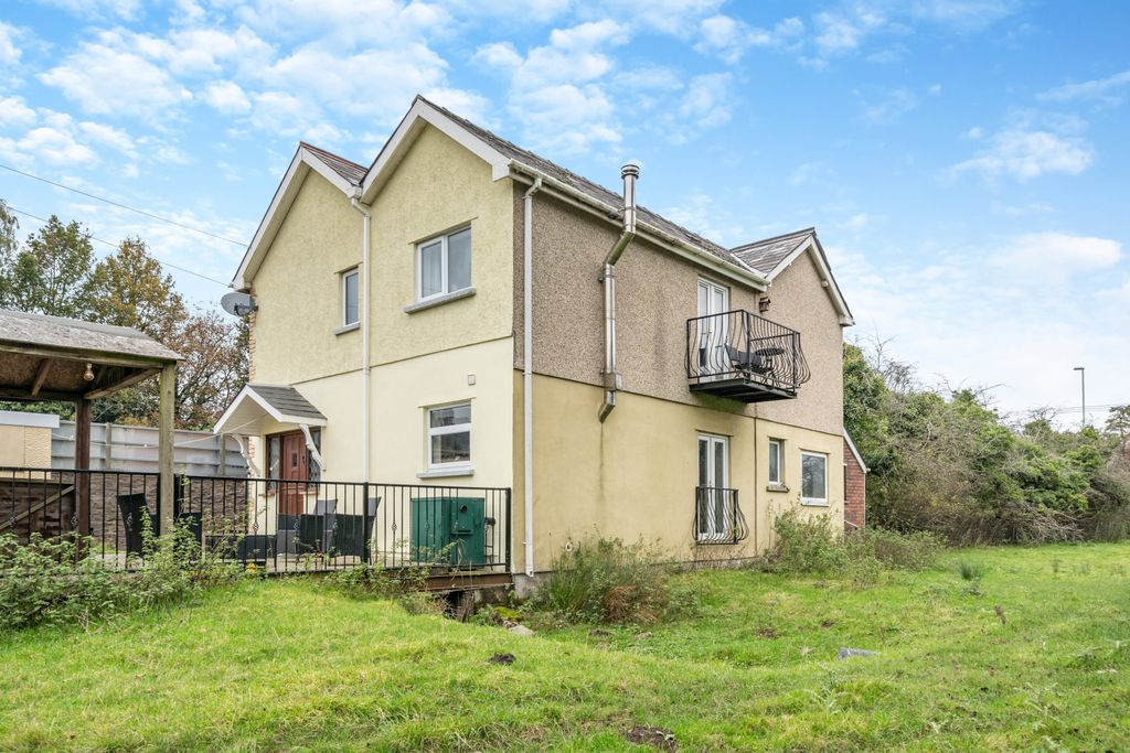 Property photo 1 of 34