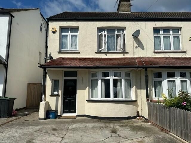 Property photo 1 of 17 Lonsdale Road, Southend-On-Sea, Essex, Ss2