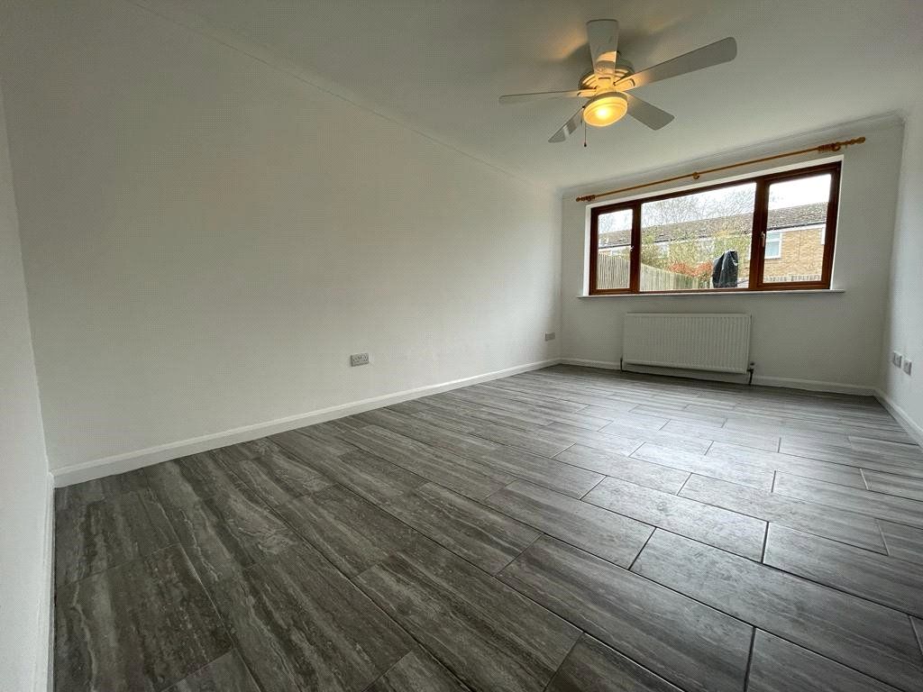 Property photo 3 of 11 Picture No. 12