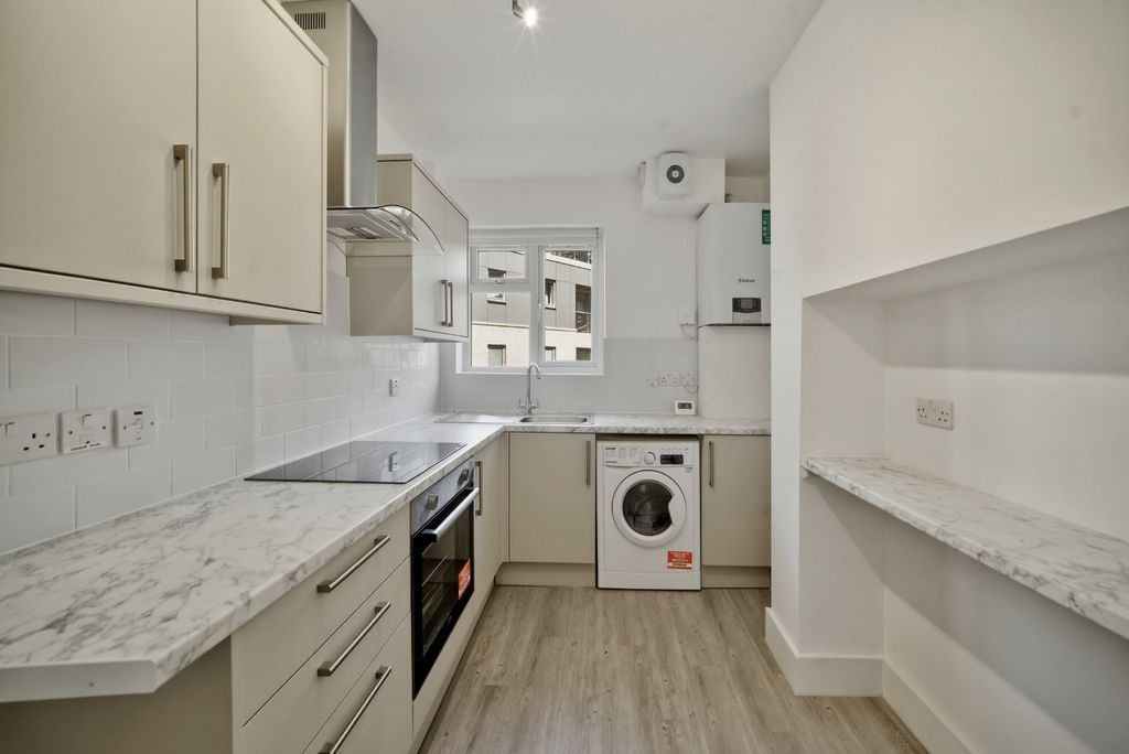 Property photo 1 of 12 Picture No. 08