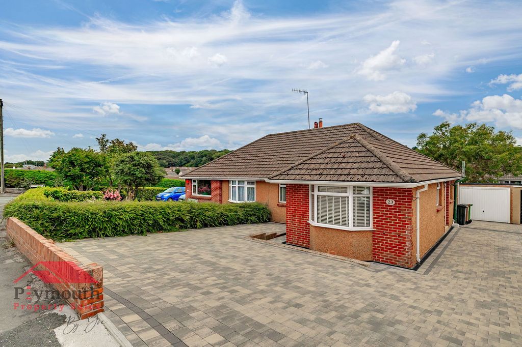 Property photo 1 of 39