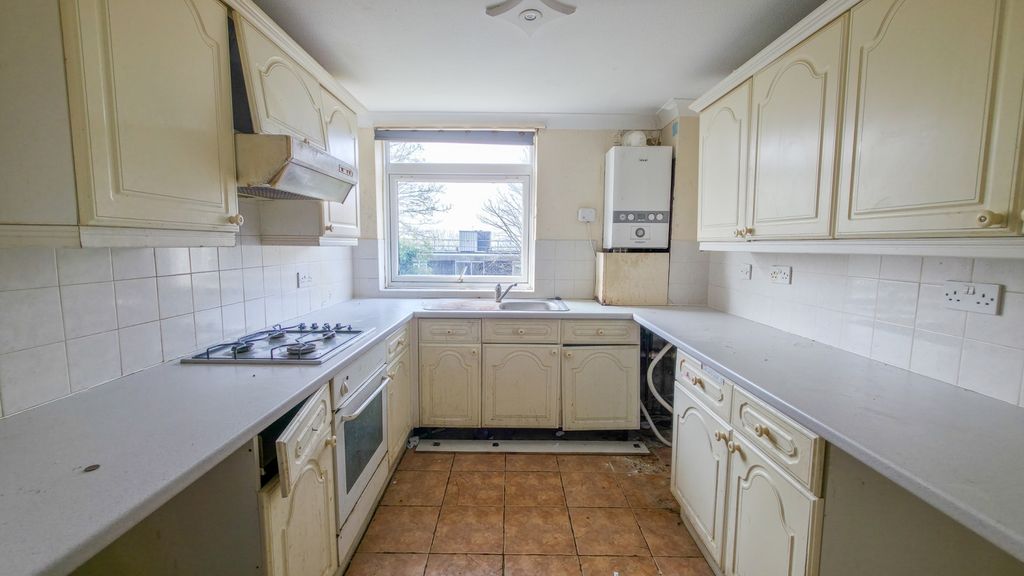 Property photo 2 of 14 20260320_134938