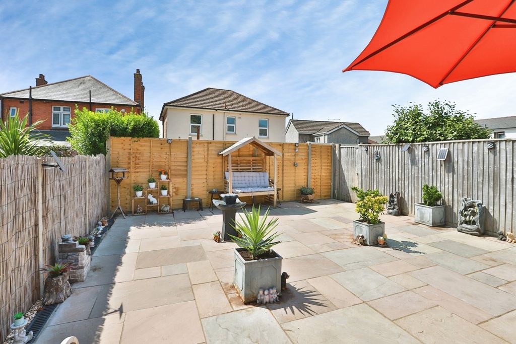 Property photo 2 of 17 Pbox-Img.Jpg
