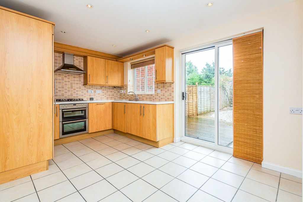 Property photo 3 of 8 Kitchen Diner_Result