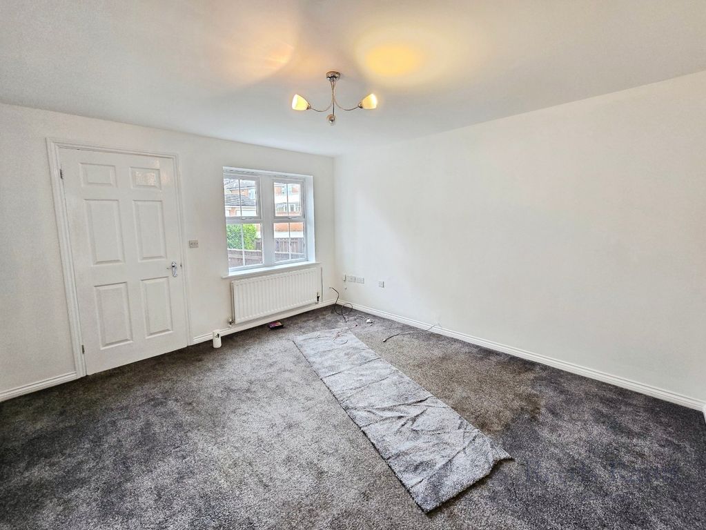 Property photo 2 of 21 Picture No. 17