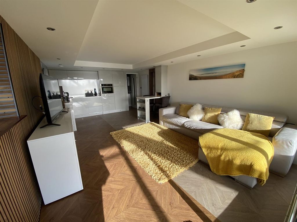 Additional image 22 of 6 bed detached house for saleStradey Hill, Pwll SA15