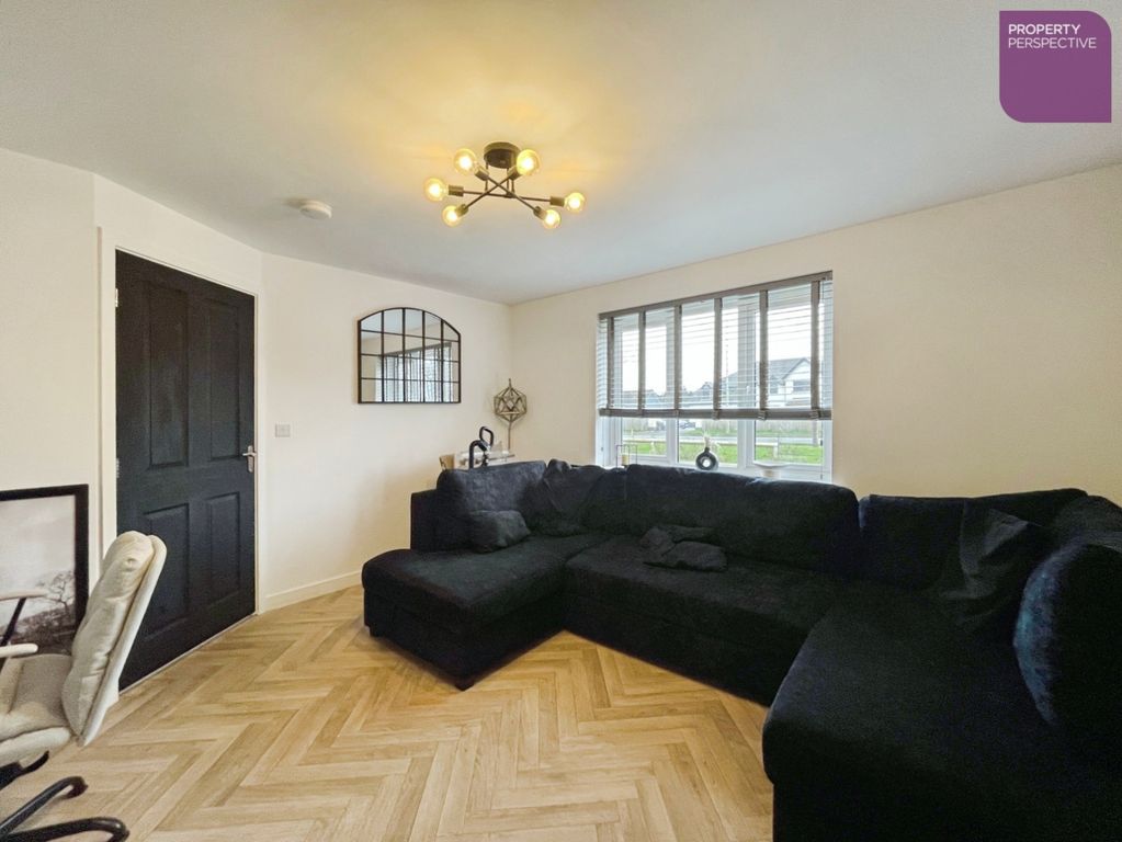 Property photo 3 of 15 Living Room