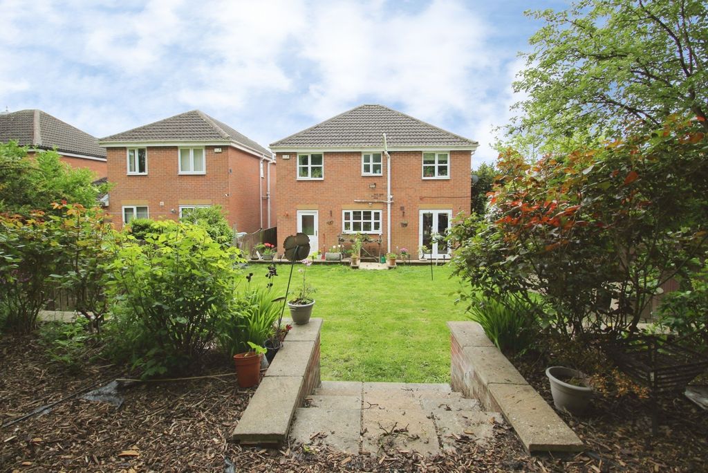 Property photo 1 of 16 Pbox-Img.Jpg