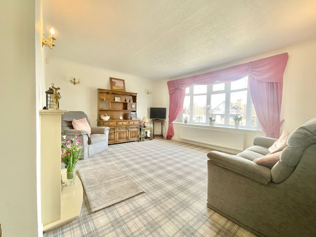 Property photo 3 of 22