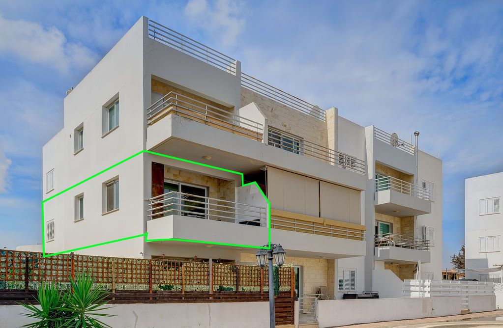 Property photo 1 of 10 Apartment Outlined