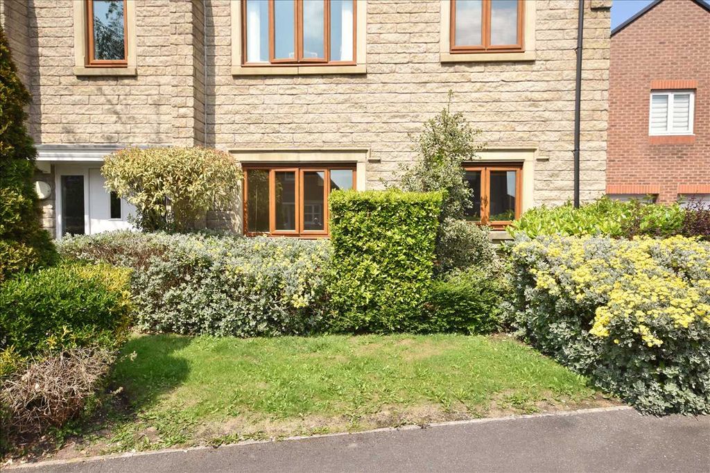Property photo 2 of 10